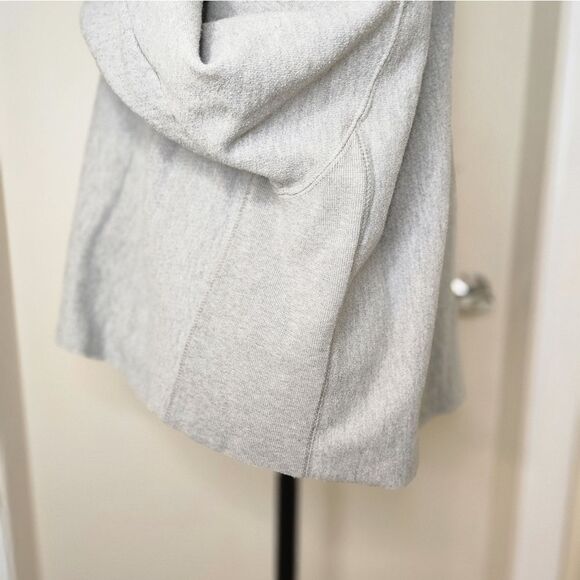 Vintage Champion Crop Sweatshirt - Picture 7 of 10